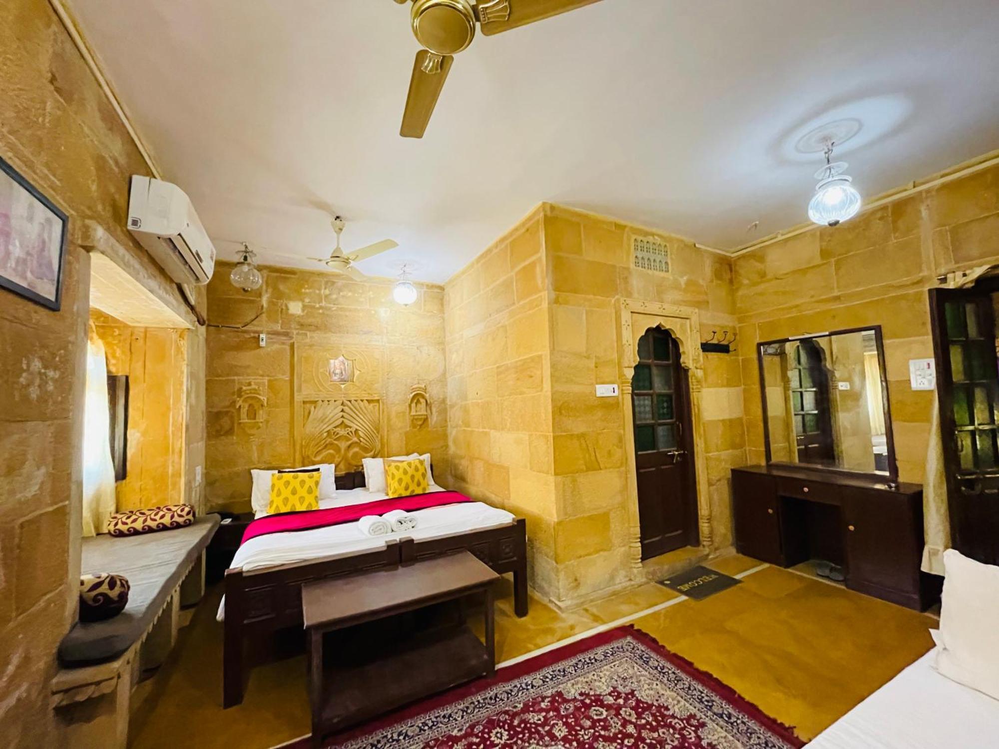 ג'איסלמר Hotel Nirmal Haveli מראה חיצוני תמונה