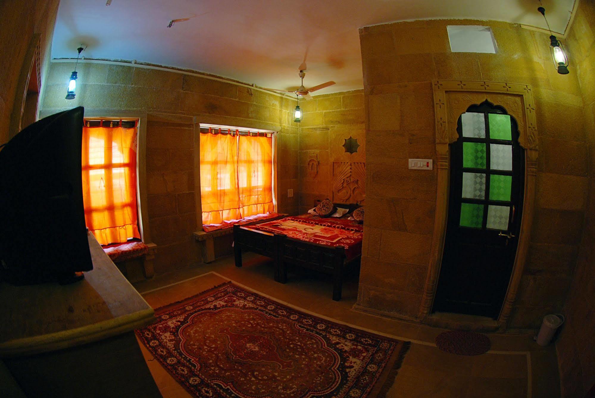 ג'איסלמר Hotel Nirmal Haveli מראה חיצוני תמונה