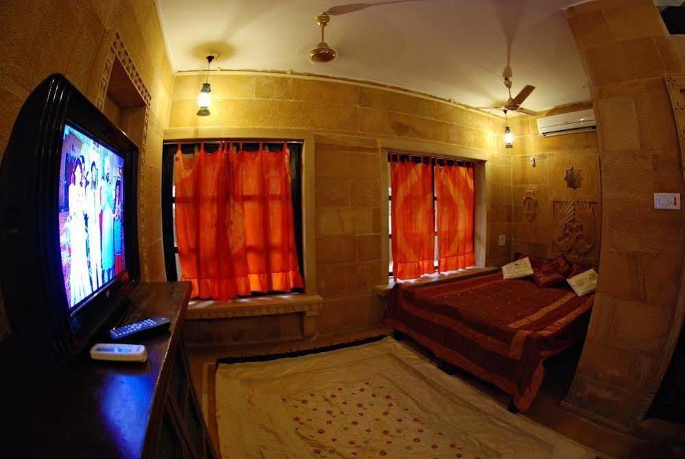 ג'איסלמר Hotel Nirmal Haveli מראה חיצוני תמונה